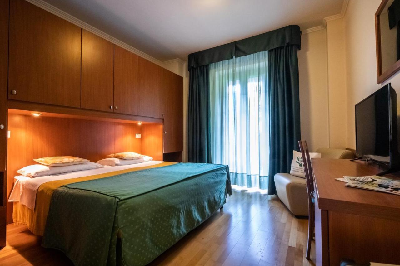 Hotel Centro Benessere Gardel Arta Terme Εξωτερικό φωτογραφία