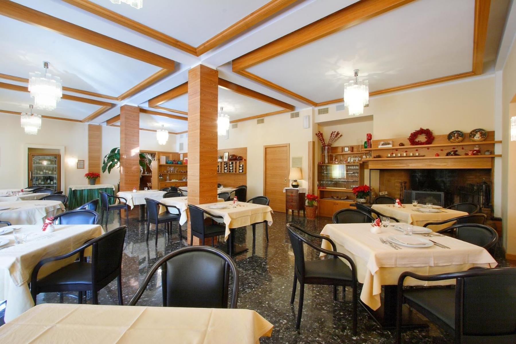 Hotel Centro Benessere Gardel Arta Terme Εξωτερικό φωτογραφία